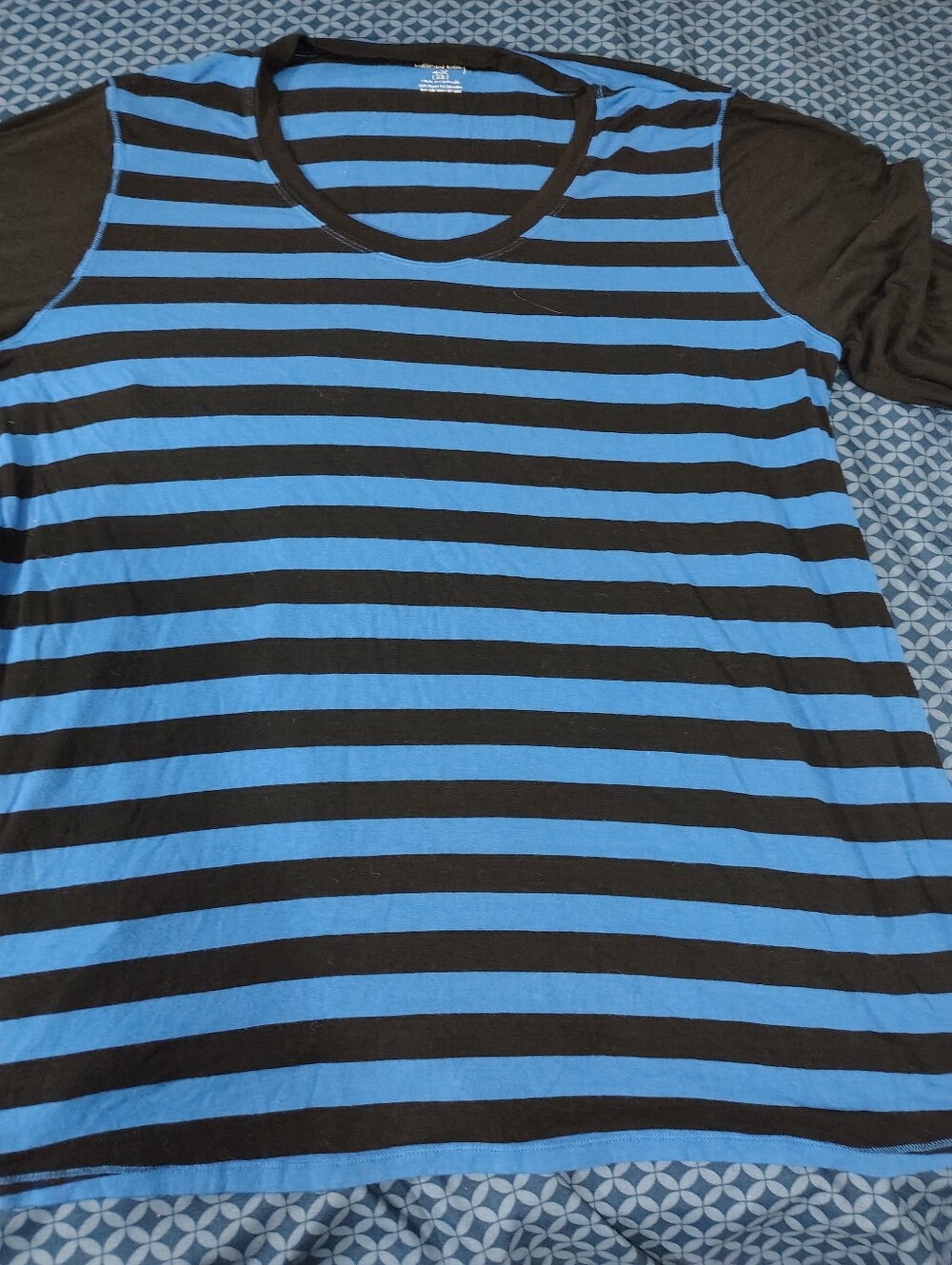 Willow Bay Blue and Black striped knit top. Size 4x